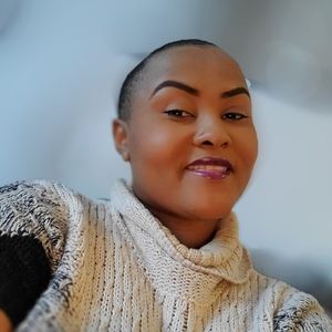 Meet your Posher, Stephie